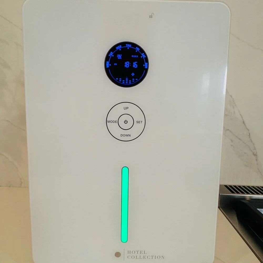 NEW Hotel Collection Villa Scent Diffuser, in box, never used!